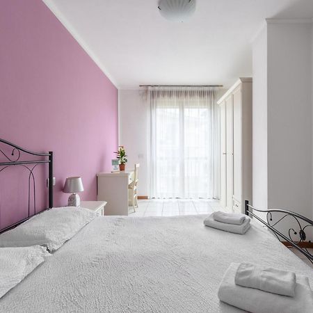Hotiday Residence Garda 佩斯基耶拉德加达 外观 照片