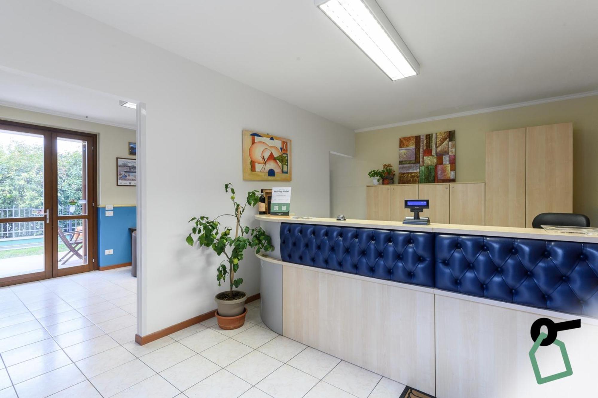 Hotiday Residence Garda 佩斯基耶拉德加达 外观 照片